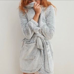 Aerie Super Plush Robe